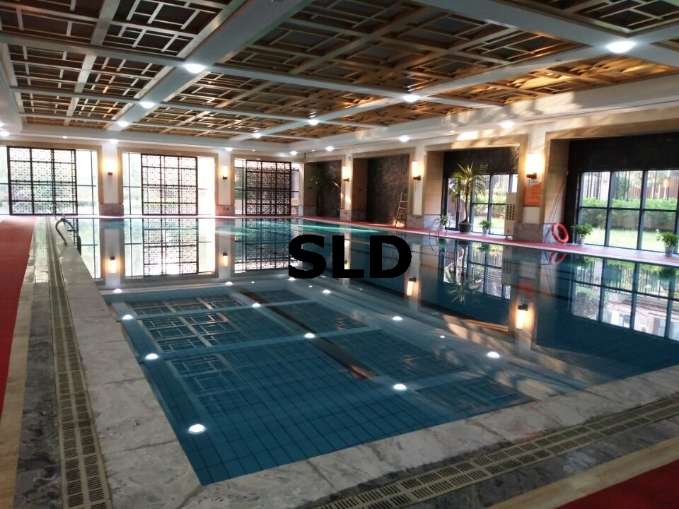 武漢室內(nèi)游泳池水質(zhì)白濁難處理？酵素澄清劑兩步循環(huán)恢復(fù)清澈